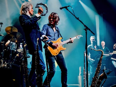 The Dire Straits Experience