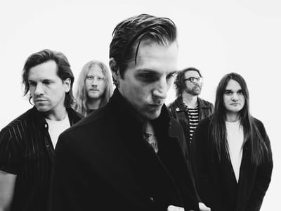 The Maine w/ In Color