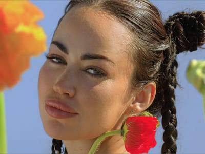 Aura Dione