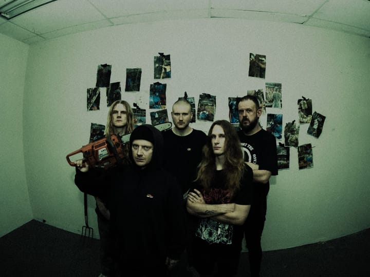 To The Grave + Crown Magnetar - The Sawed Off Suffering Tour